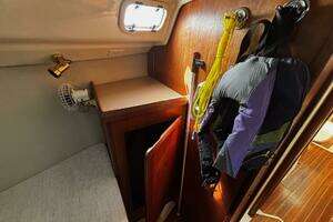 1993 Hunter 33.5 thumbnail 27
