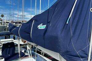 1993 Hunter 33.5 thumbnail 6