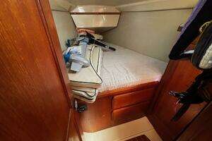 1993 Hunter 33.5 thumbnail 26