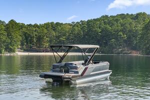 25ft Manitou Yacht For Sale