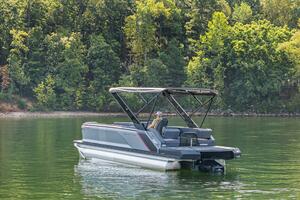 25ft Manitou Yacht For Sale