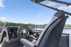 25ft Manitou Yacht For Sale
