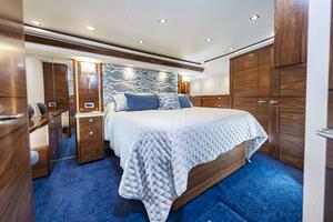 Fins Up 72ft Viking Yacht For Sale