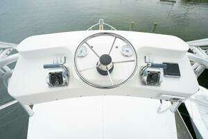 2004 Stolper 38 Express thumbnail 20