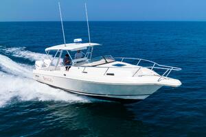 33ft Intrepid Yacht For Sale