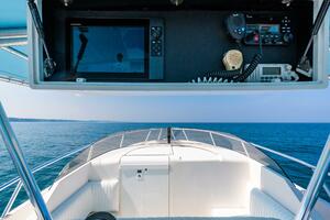 33ft Intrepid Yacht For Sale