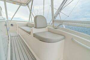2006 Viking 61 Convertible thumbnail 65