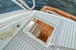 2006 Viking 61 Convertible thumbnail 68