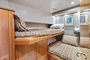2006 Viking 61 Convertible KNOT ON CALL