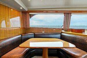2006 Viking 61 Convertible thumbnail 15