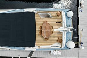 2004 Ferretti 94 Motor Yacht
