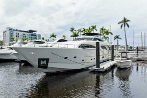 2004 Ferretti 94 Motor Yacht