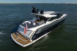 2020 Sunseeker Predator thumbnail 8