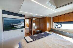 2020 Sunseeker Predator thumbnail 34