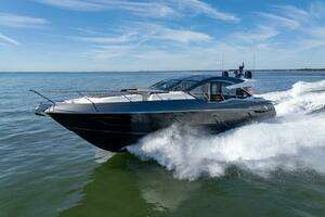 2020 Sunseeker Predator thumbnail 26