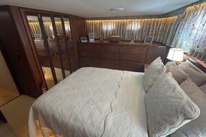 LiLa Blue 54ft Hatteras Yacht For Sale