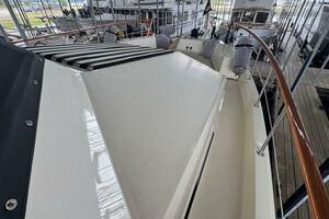 LiLa Blue 54ft Hatteras Yacht For Sale