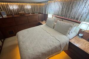 LiLa Blue 54ft Hatteras Yacht For Sale