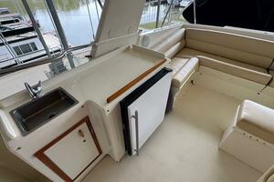 LiLa Blue 54ft Hatteras Yacht For Sale