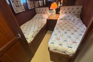 LiLa Blue 54ft Hatteras Yacht For Sale