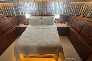 LiLa Blue 54ft Hatteras Yacht For Sale