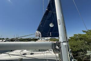 Cool Breeze 33ft Beneteau Yacht For Sale