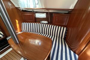 Cool Breeze 33ft Beneteau Yacht For Sale