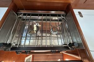 Cool Breeze 33ft Beneteau Yacht For Sale