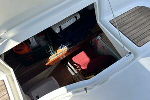 Cool Breeze 33ft Beneteau Yacht For Sale