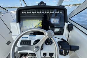 29ft World Cat Yacht For Sale