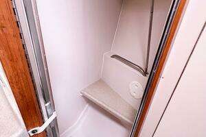 2007 Catalina 350 MK II thumbnail 29