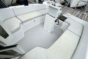 2007 Catalina 350 MK II thumbnail 5