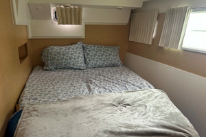 HALLDIS 40ft Lagoon Yacht For Sale