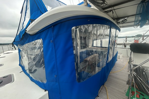 HALLDIS 40ft Lagoon Yacht For Sale