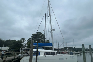 HALLDIS 40ft Lagoon Yacht For Sale