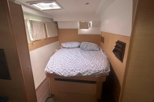 HALLDIS 40ft Lagoon Yacht For Sale