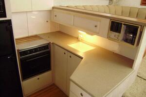 DUNAC S MINNI CONN III 42ft Silverton Yacht For Sale