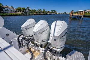 40ft Intrepid Yacht For Sale