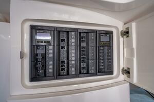 40ft Intrepid Yacht For Sale