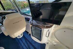 2011 Meridian 441 Sedan thumbnail 7