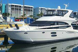 2011 Meridian 441 Sedan thumbnail 29