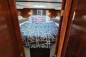 2011 Meridian 441 Sedan thumbnail 14
