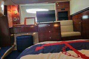 2011 Meridian 441 Sedan thumbnail 17