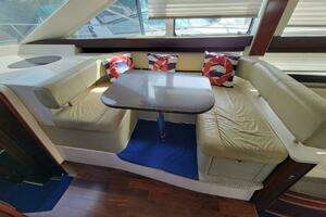2011 Meridian 441 Sedan thumbnail 3