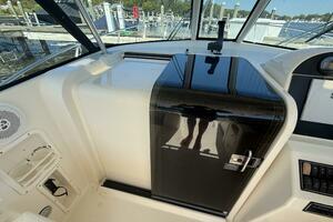 35ft Pursuit Yacht For Sale