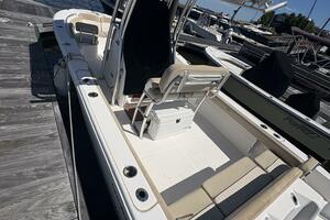 Photo 5650784 for 2016 Sea Fox 246 Commander  