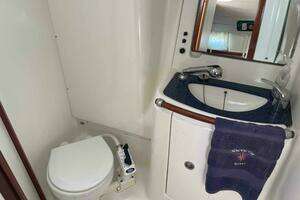 2004 Beneteau Oceanis 473 thumbnail 11