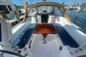 2004 Beneteau Oceanis 473 thumbnail 24