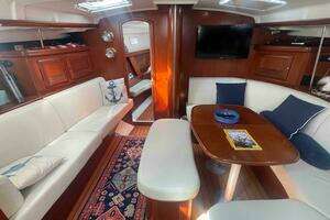 2004 Beneteau Oceanis 473 thumbnail 13
