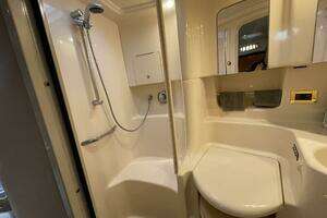 2000 Sea Ray 380 Sundancer thumbnail 18